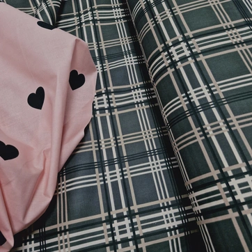 Постільна білизна Сердечки в клітинці Бязь люкс - Двоспальний на резинці, фото 2